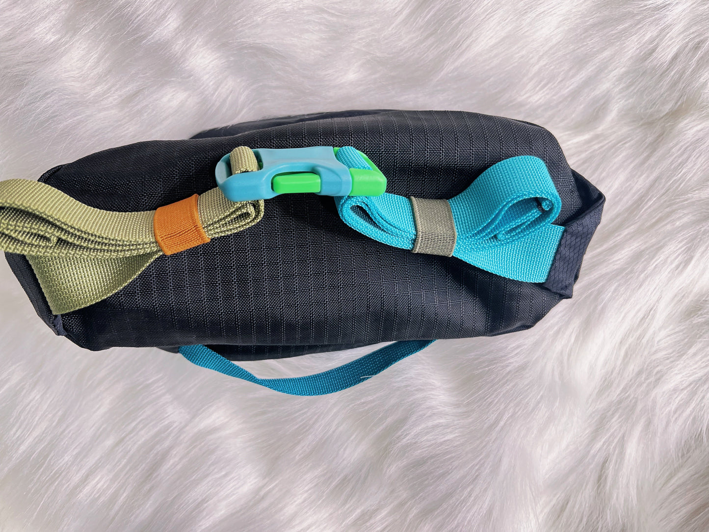 Cotopaxi 1.5L waist bag dark-one of a kind